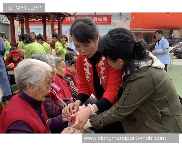 拜仁后卫斯塔尼西奇走进慕尼黑儿童医院送温暖与祝福给小朋友们